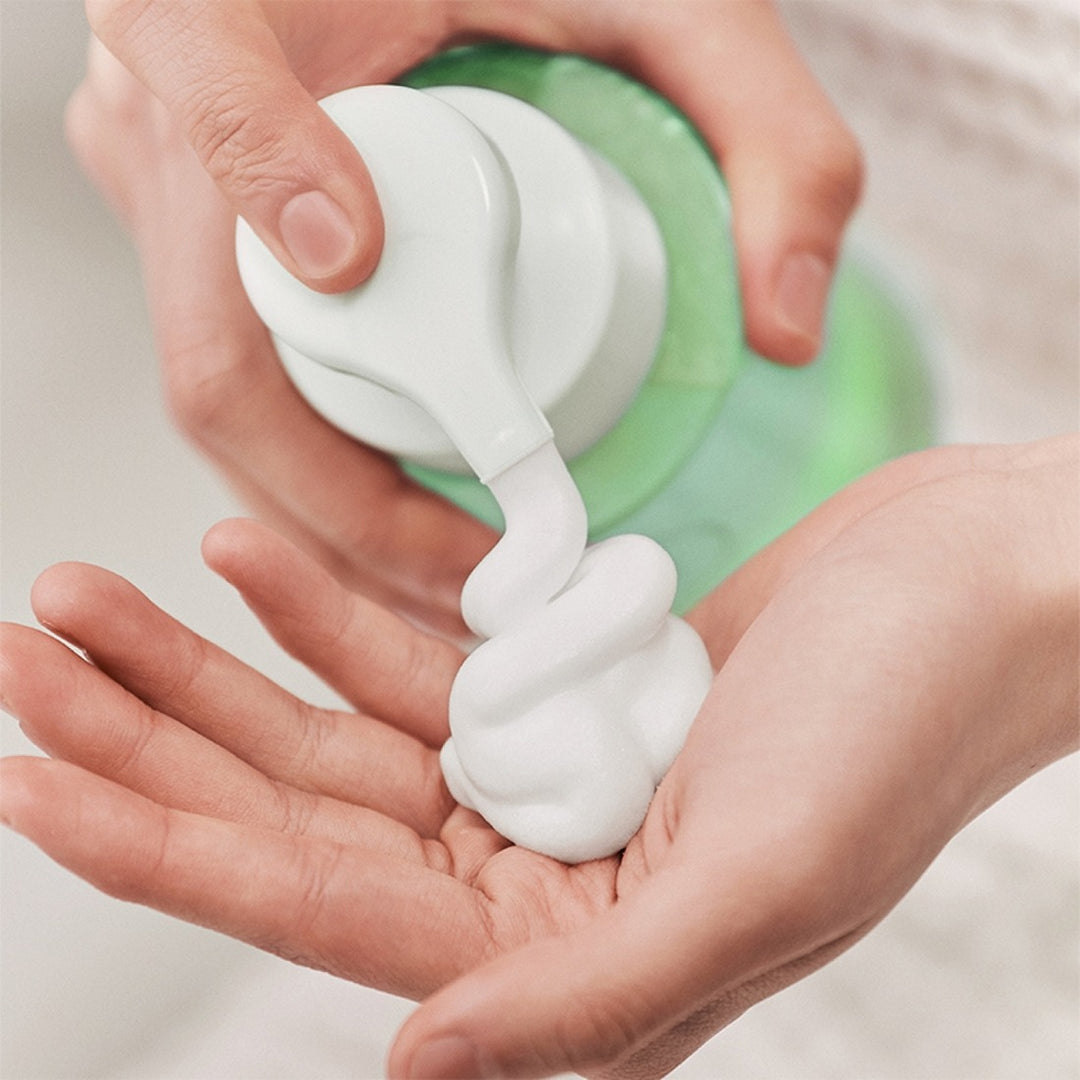 Sữa Rửa Mặt Happy Bath Micro Micellar Soapberry Moisture Bubble Foam