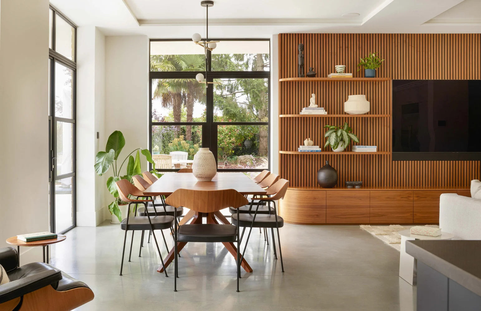 Tạp Chí 25 Beautiful Homes Magazine #April 2025-Kallos