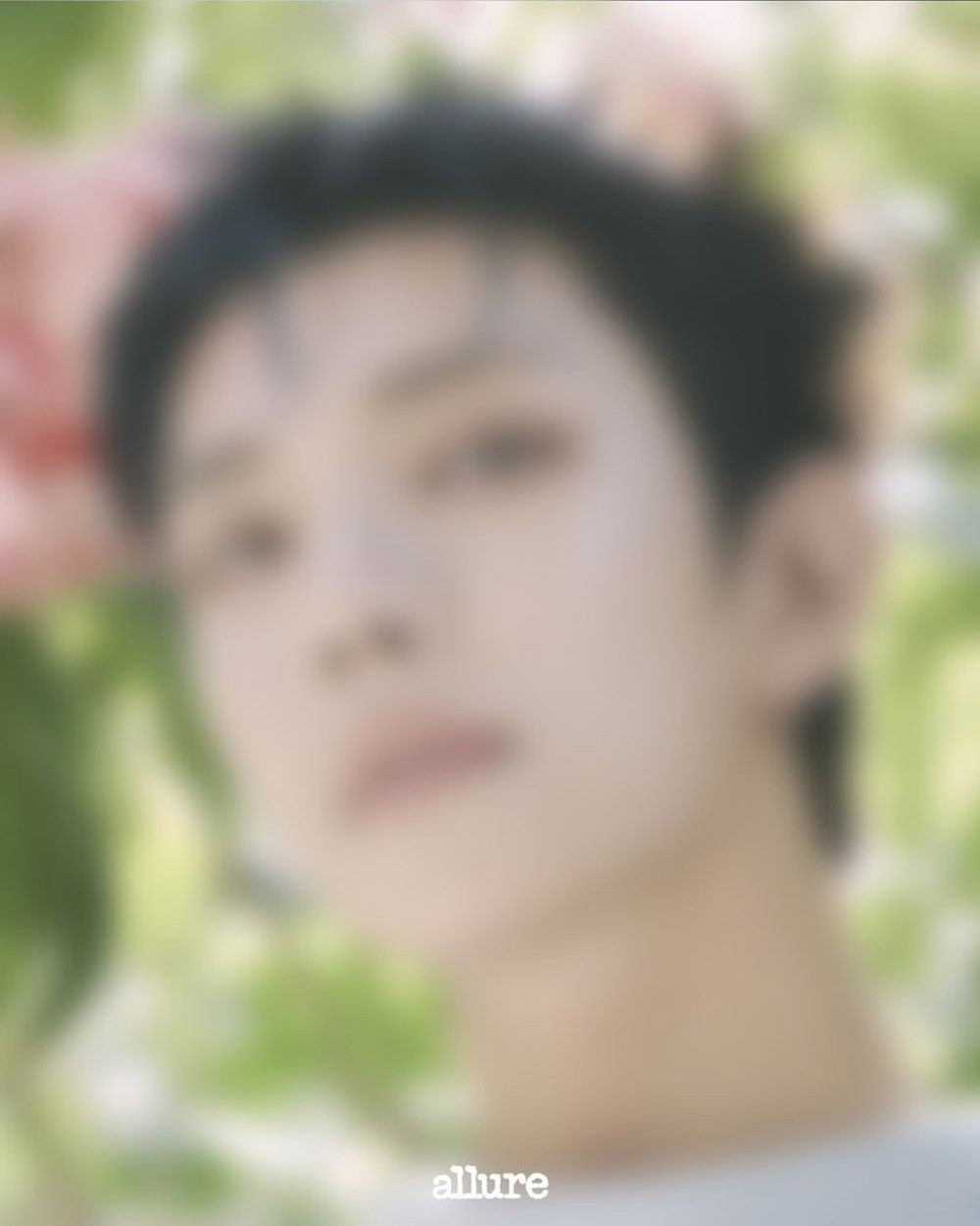 Tạp Chí Allure (Korea) Magazine #August 2025 - Joshua (Seventeen)
