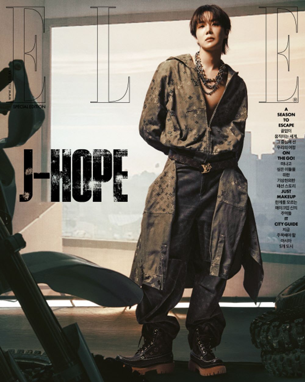 Tạp Chí ELLE (Korea) Magazine #December 2025 - J-Hope (BTS)