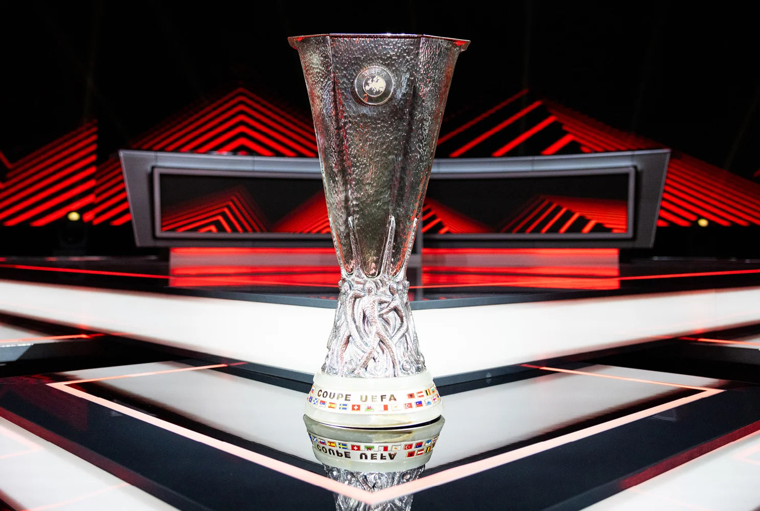 Tạp Chí FourFourTwo Magazine #May 2025-Kallos