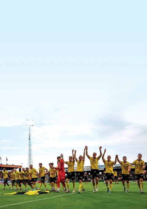 Tạp Chí FourFourTwo (UK) Magazine #September 2025