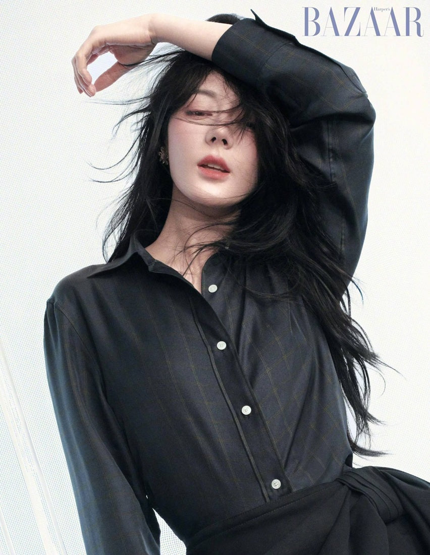 Tạp Chí Harper's Bazaar (China) #01.2026 - Dilireba Địch Lệ Nhiệt Ba