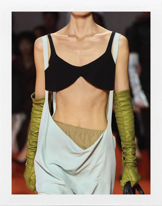 Tạp Chí Harper's Bazaar (USA) Magazine #December 2025 / January 2026