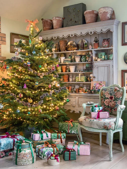 Tạp Chí Homes & Antiques Magazine #Issue 405 - December 2025