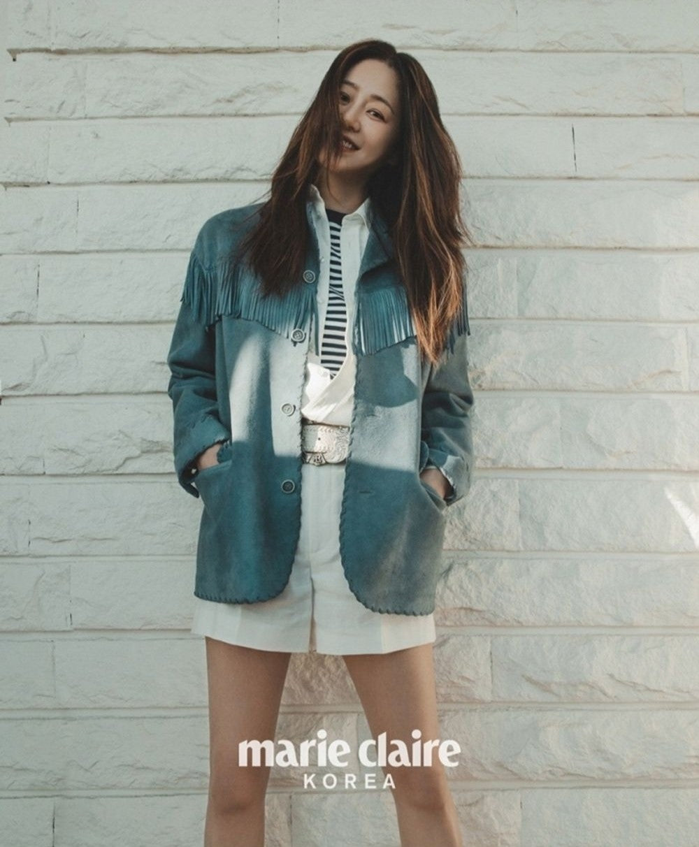 Tạp Chí Marie Claire (Korea) Magazine #May 2025 - Park Bo-Gum-Kallos