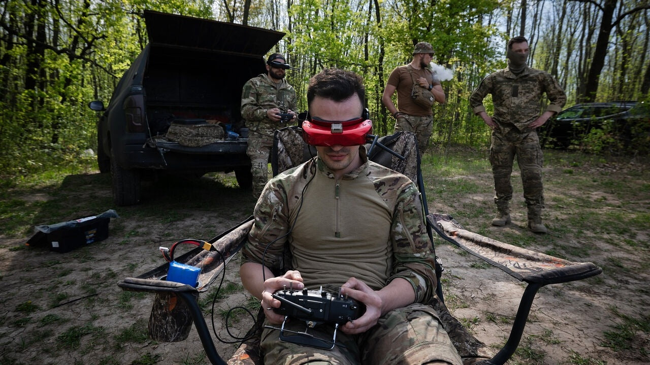 Tạp Chí The Economist (Weekly) Magazine #June 07, 2025-Kallos