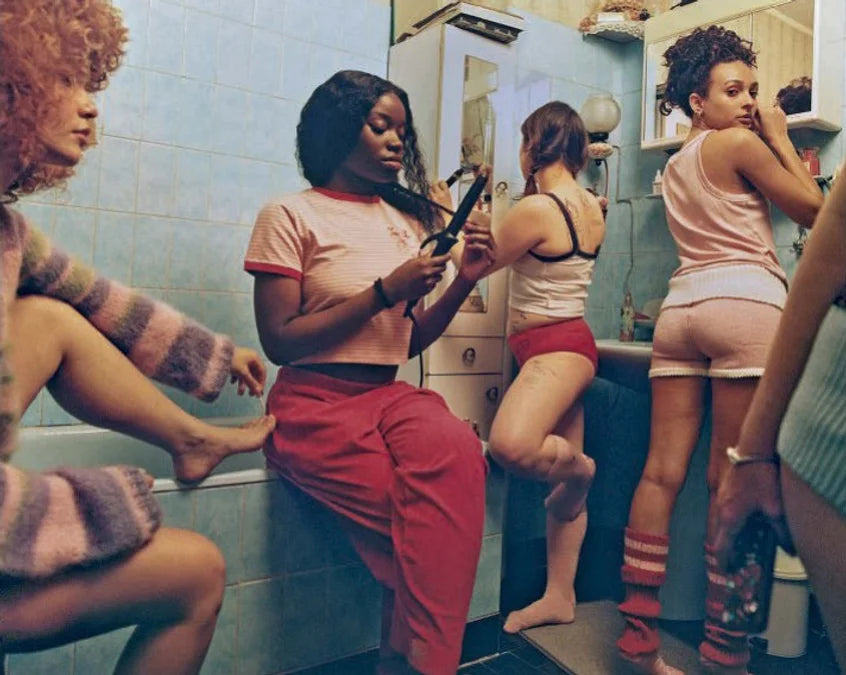 Tạp Chí Vogue (Italia) Magazine #October 2025-Kallos