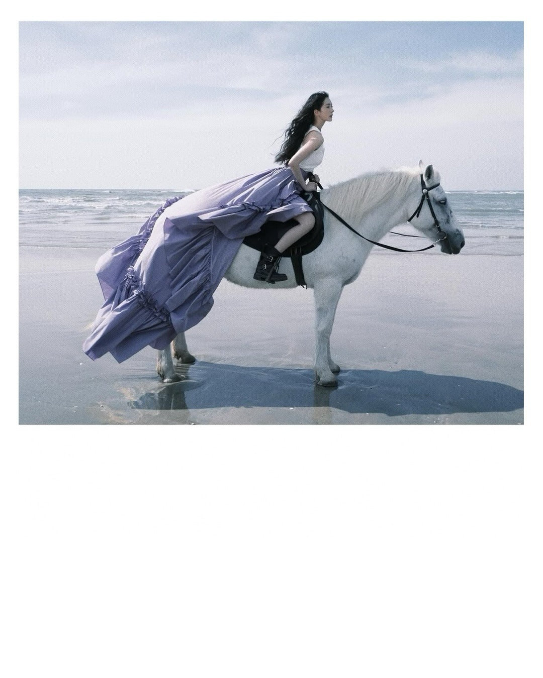 Tạp Chí VOGUE MAN China #012026 – Yang Mi Dương Mịch