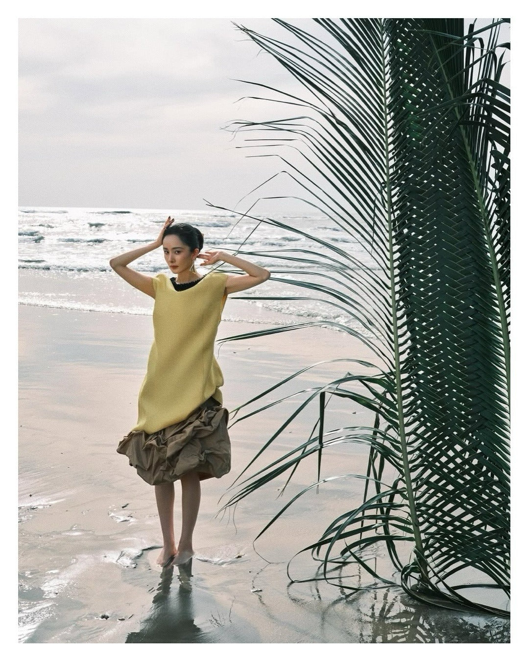 Tạp Chí VOGUE MAN China #012026 – Yang Mi Dương Mịch