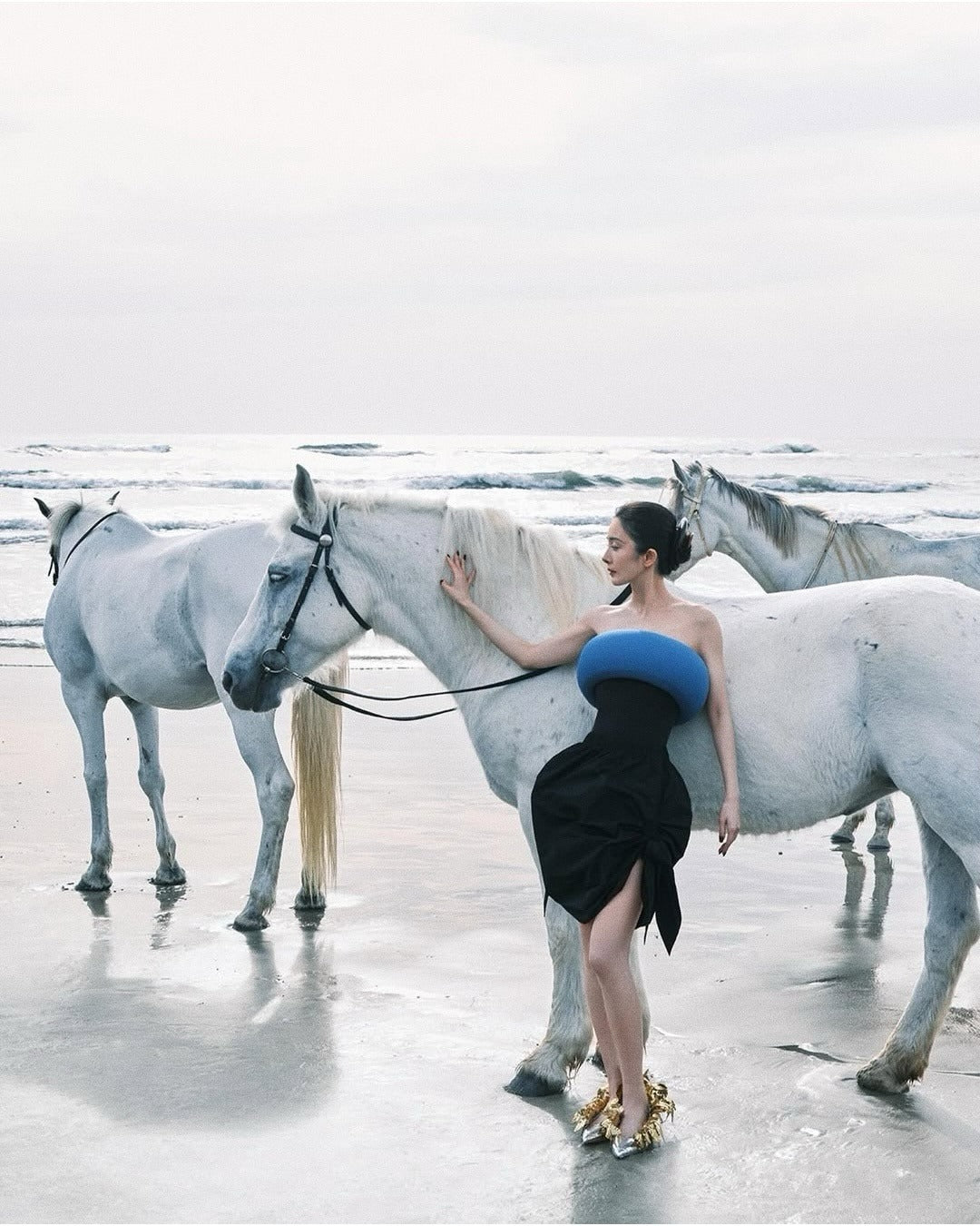 Tạp Chí VOGUE MAN China #012026 – Yang Mi Dương Mịch