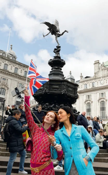 Tạp Chí VOGUE (UK) Magazine 