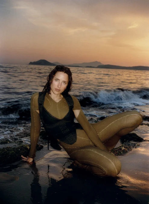 Tạp Chí VOGUE (UK) Magazine #October 2025-Kallos