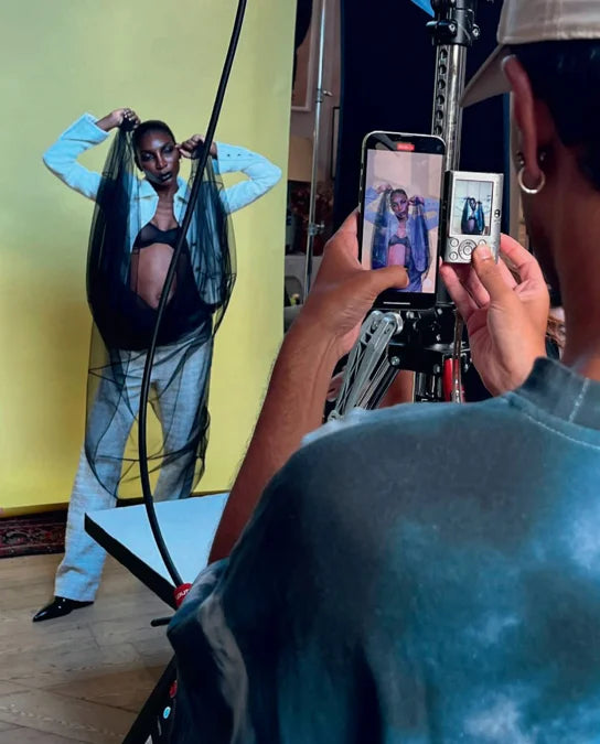 Tạp Chí VOGUE (UK) Magazine #September 2025-Kallos