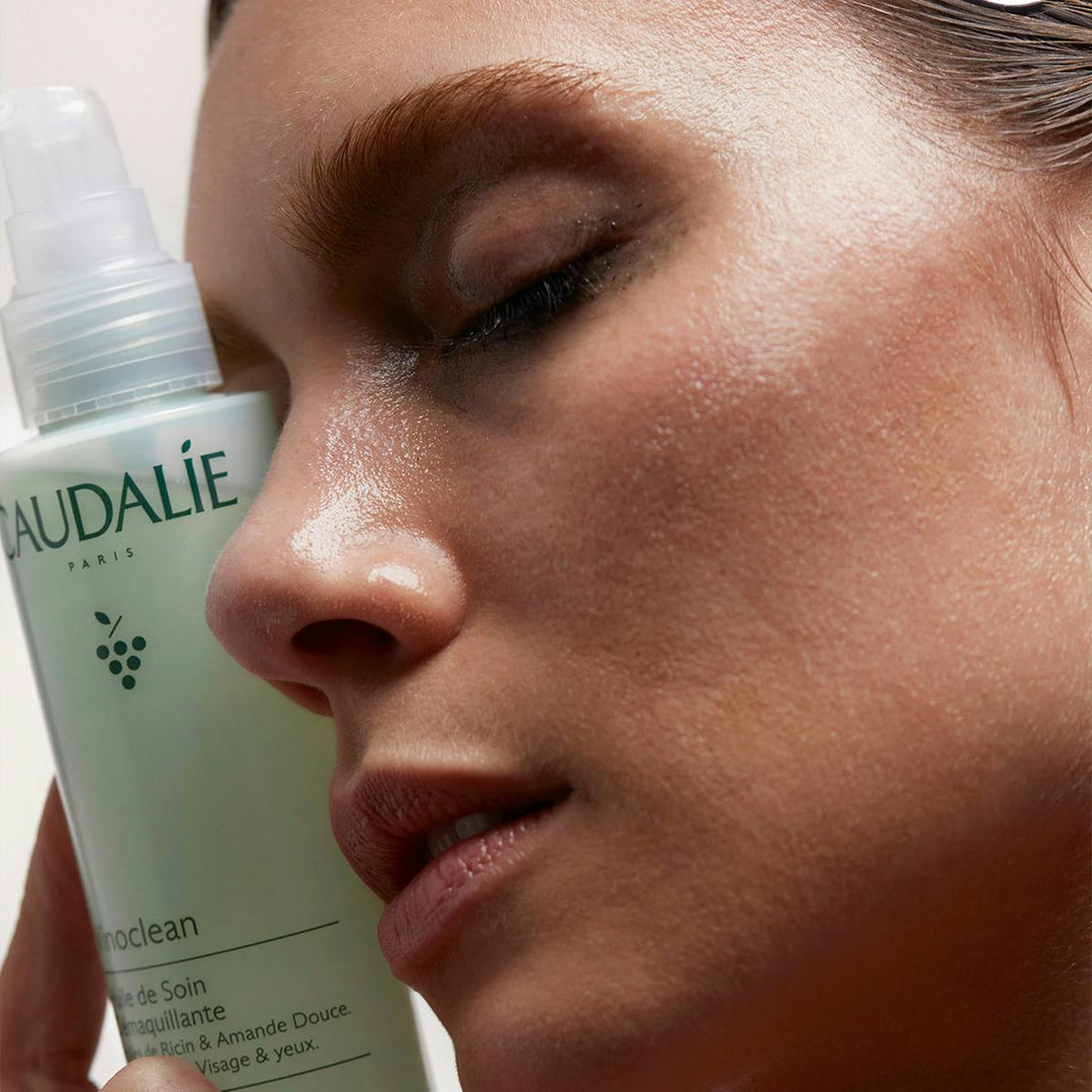 Tẩy Trang Caudalie Vinoclean Make-Up Removing Cleansing Oil #150 mL