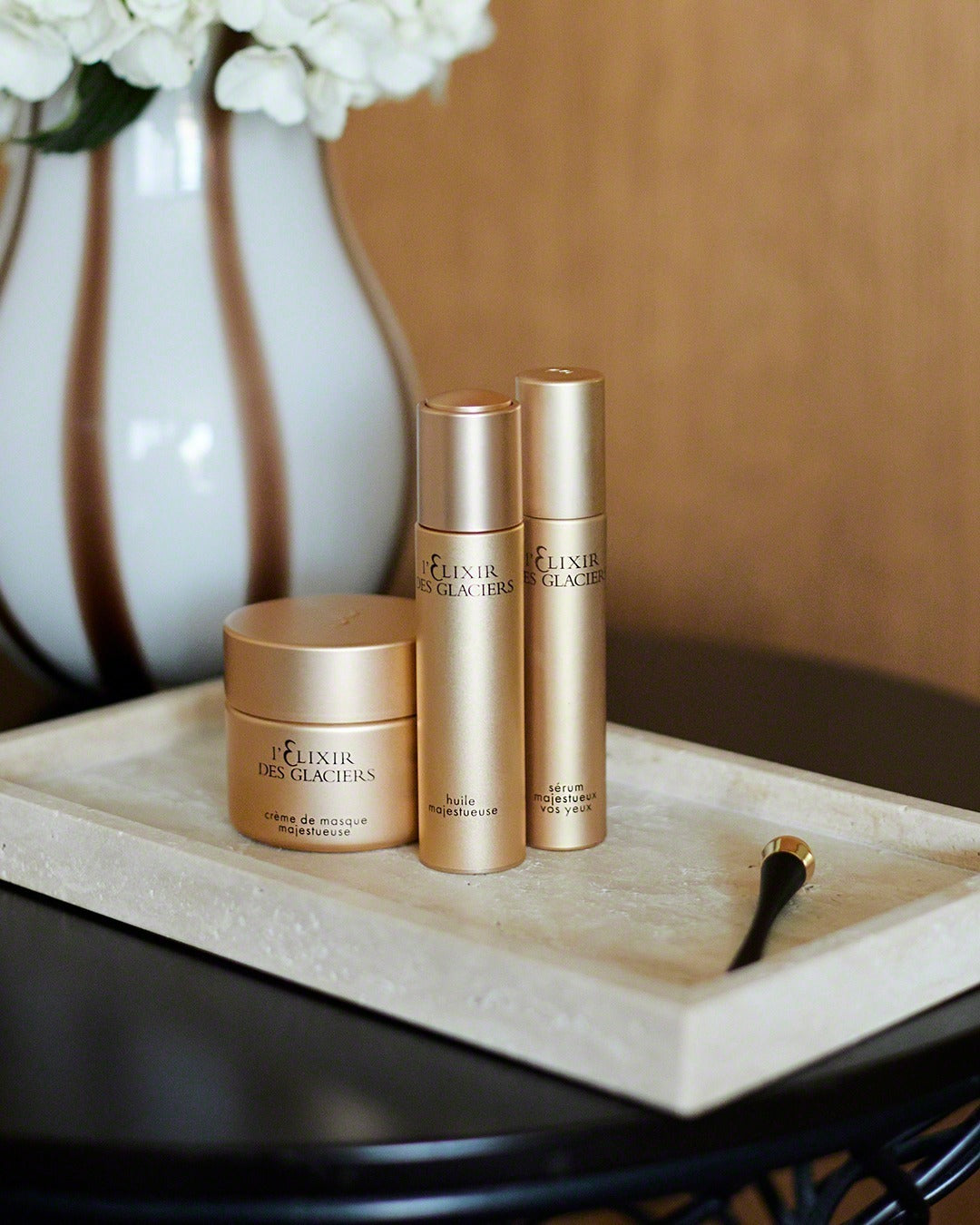 Tinh Chất Mắt VALMONT Sérum Majestueux Vos Yeux