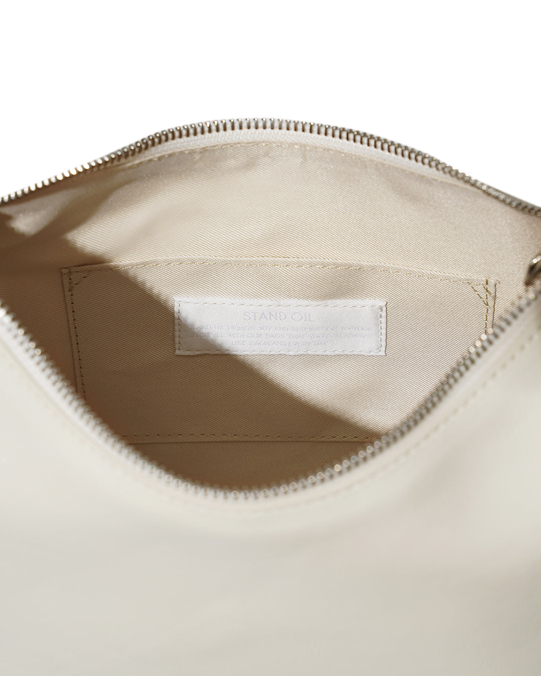 Túi Xách Stand Oil Plump Bag #Cream