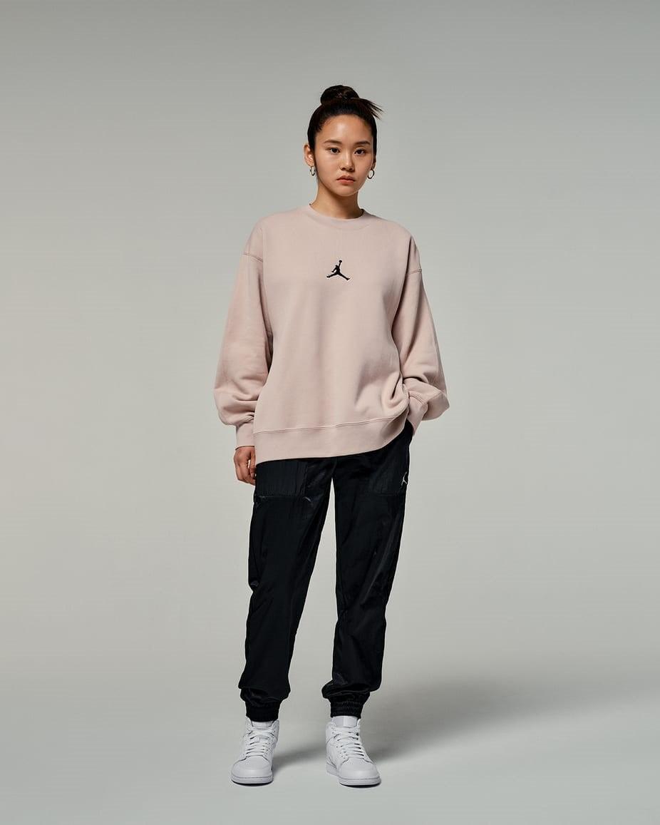 women wearing air jordans