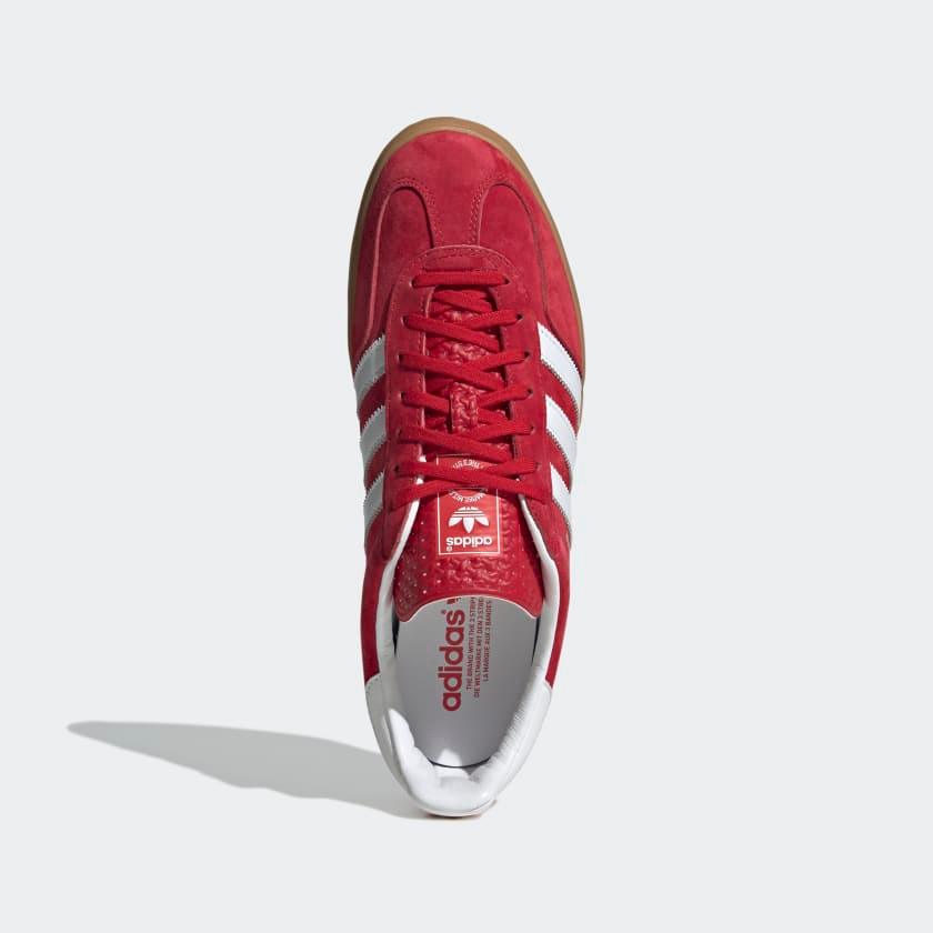 Scarlet best sale adidas gazelle