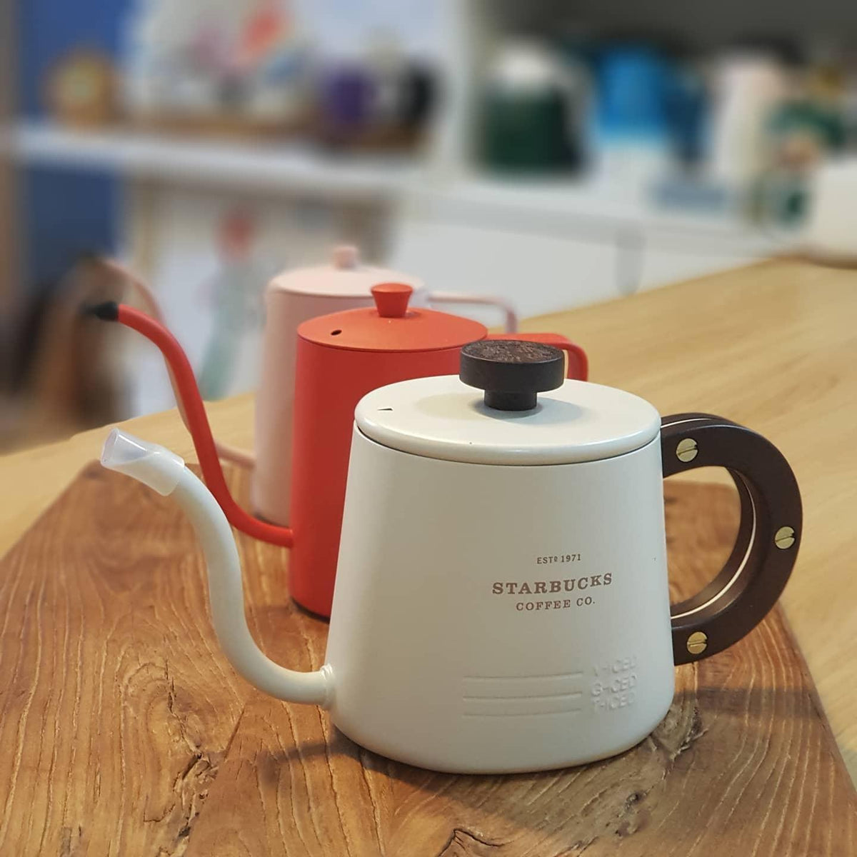 Bình Nước Starbucks White Starbucks Kettle - Kallos Vietnam