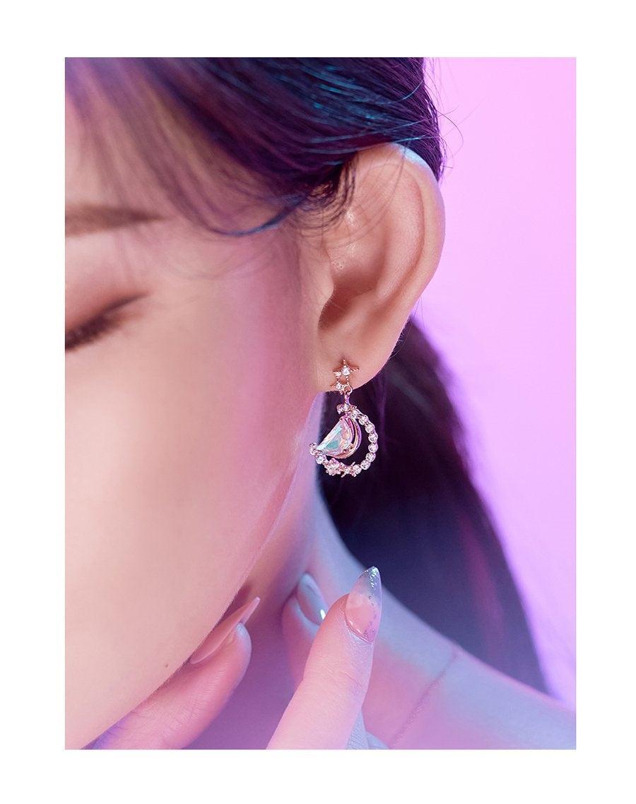 Bông Tai Wing Bling Half Moon Earrings - Kallos Vietnam