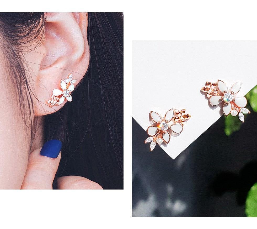 Bông Tai Wing Bling Mini Lily Blossom Earrings - Kallos Vietnam