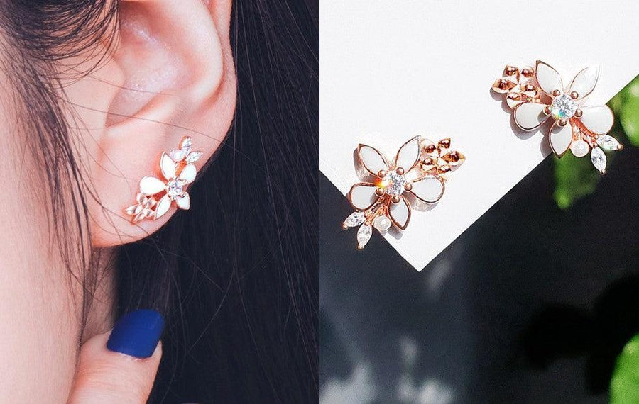 Bông Tai Wing Bling Mini Lily Blossom Earrings - Kallos Vietnam