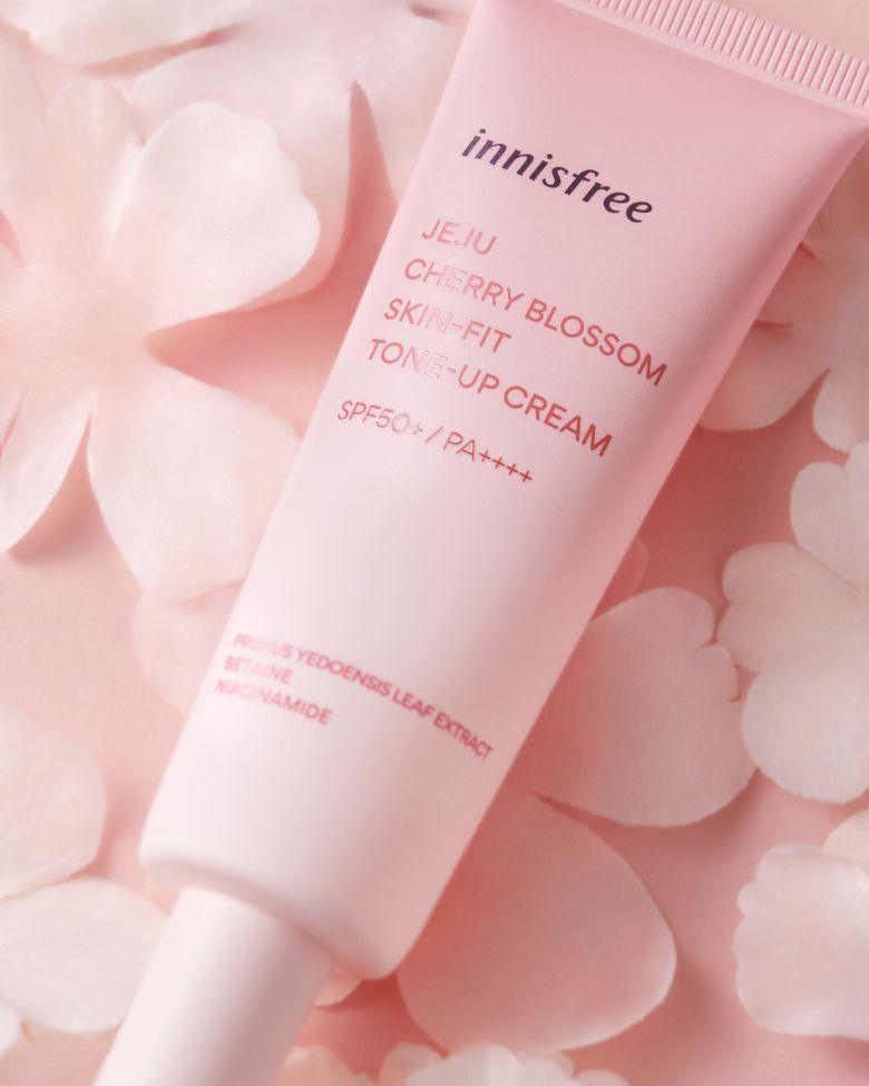 Kem Dưỡng Innisfree Jeju Cherry Blossom Skin Fit Tone Up Cream - Kallos Vietnam