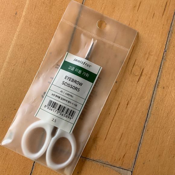 Kéo Tỉa Chân Mày Innisfree Eyebrow Scissors - Kallos Vietnam