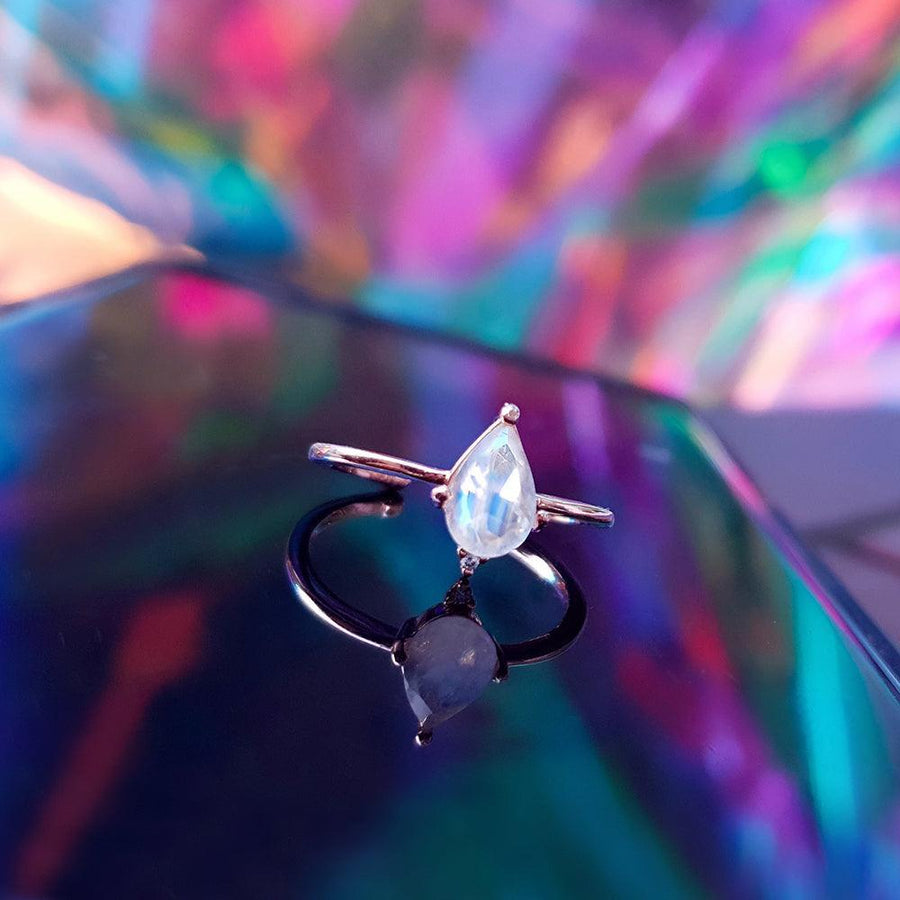 Nhẫn Wing Bling Natural Moonstone Selene Ring - Kallos Vietnam