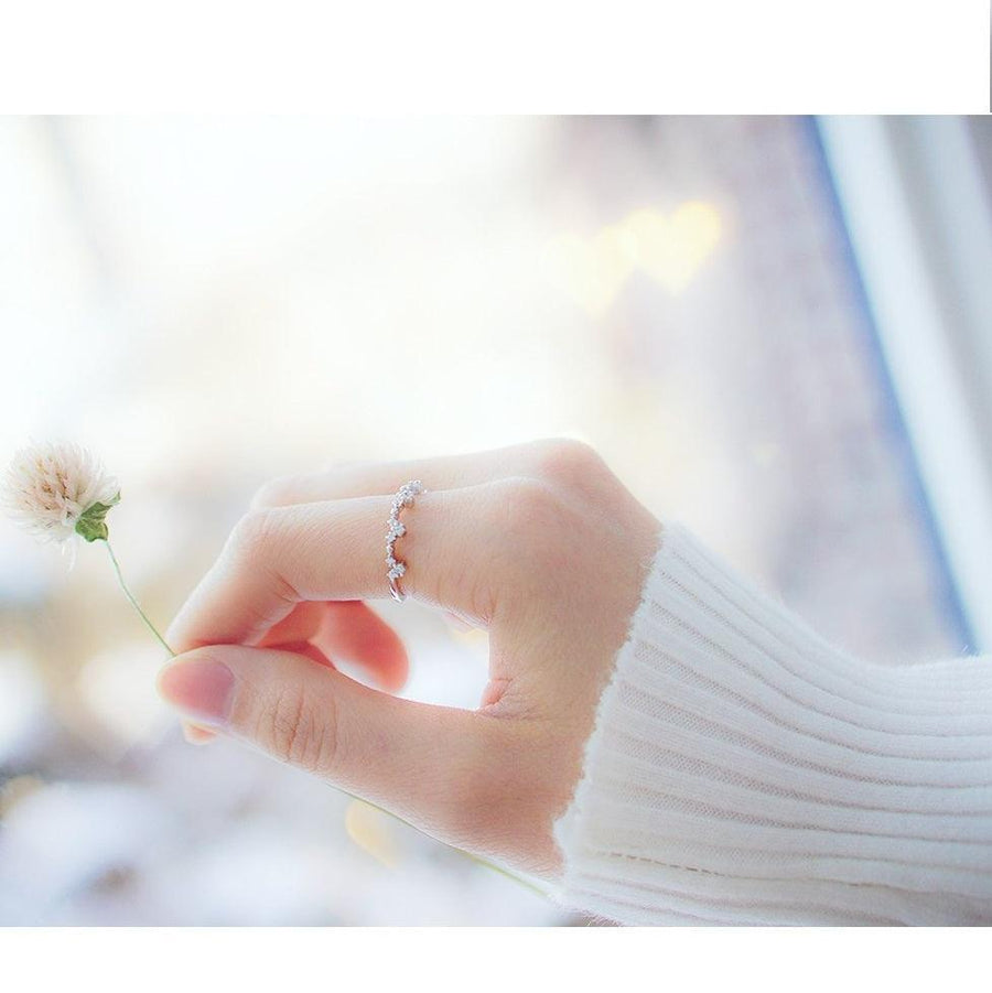 Nhẫn Wing Bling Olivia Flower Ring - Kallos Vietnam