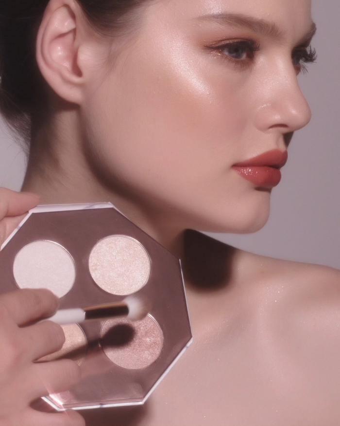 Phấn Bắt Sáng Dear Dahlia Eternal Shine Illuminating Palette - Kallos Vietnam