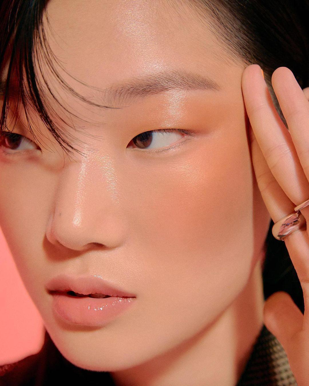 Phấn Mắt Hera I Glow Me Color Glow Stroke - Kallos Vietnam