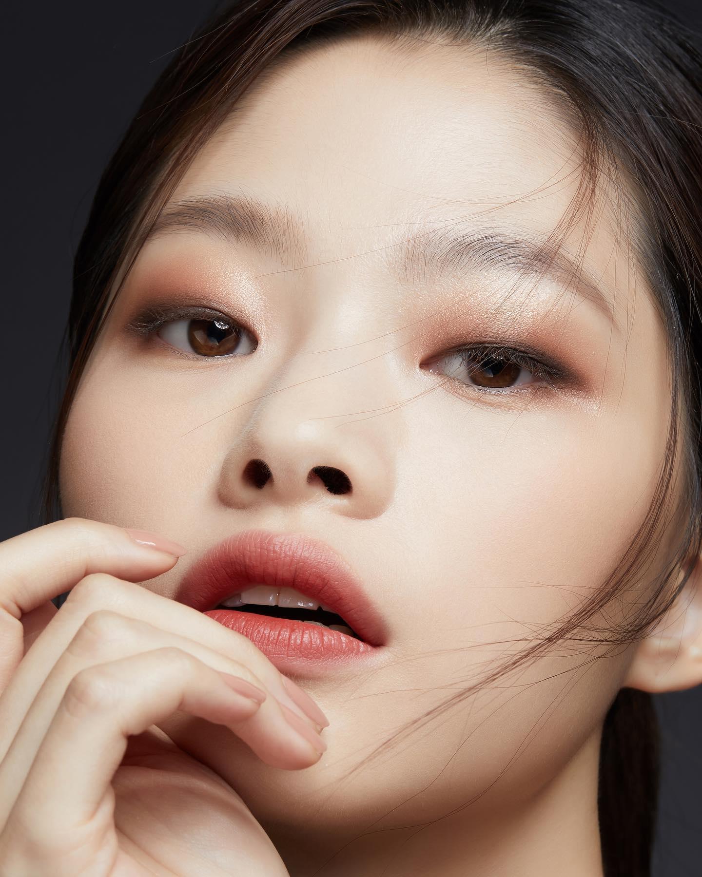 Phấn Tạo Khối Hera Face Designing Bronzer - Kallos Vietnam