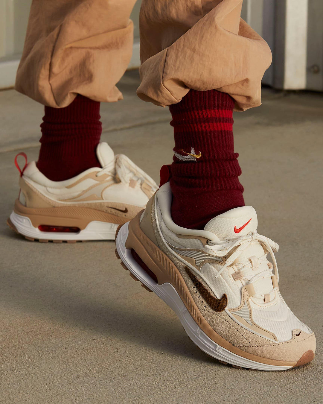 Giày Nike Air Max Bliss SE Women Shoes #Pale Ivory - Kallos Vietnam