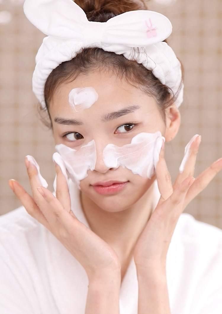 Sữa Rửa Mặt Mamonde Micro Deep Cleansing Foam - Kallos Vietnam