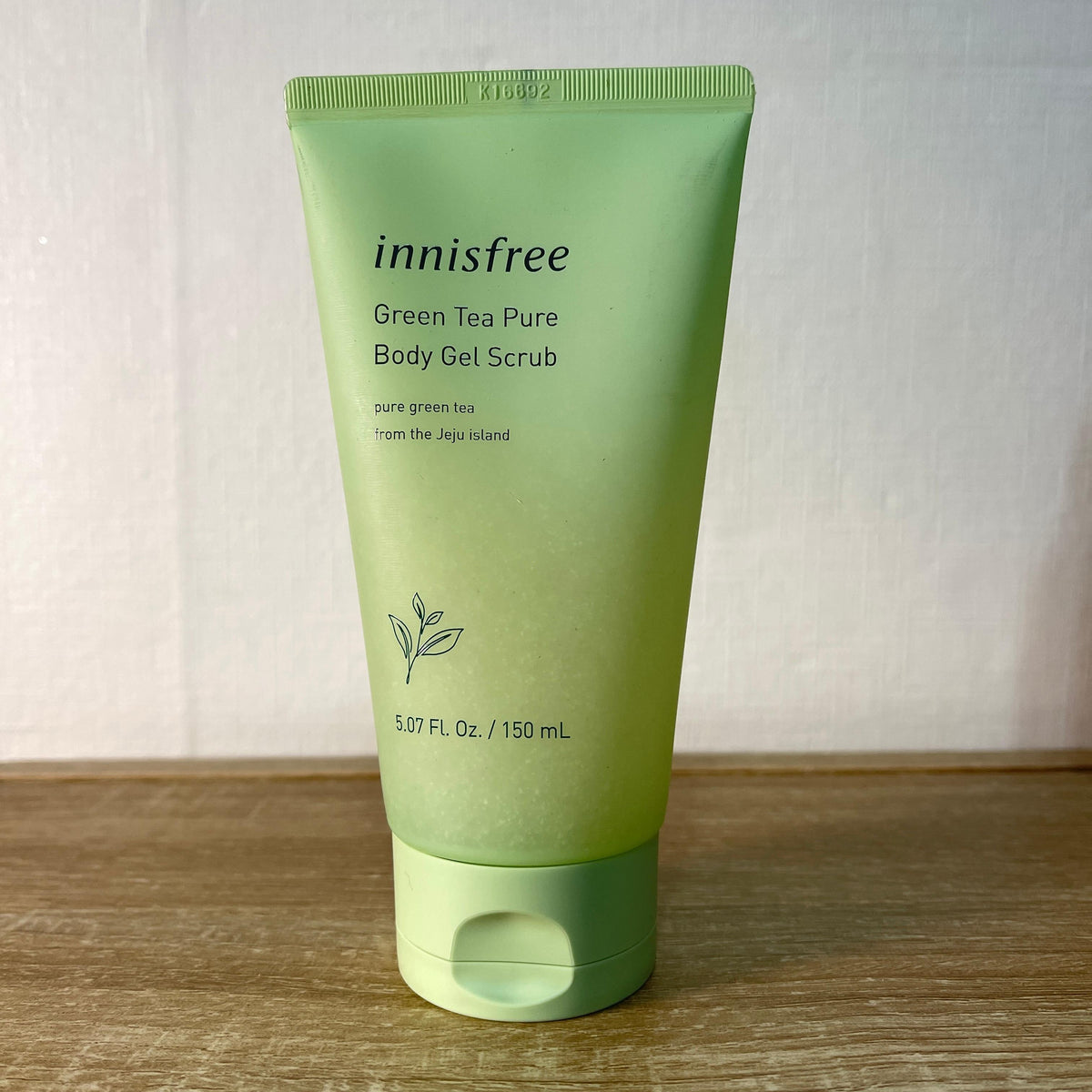 Tẩy Tế Bào Chết Innisfree Green Tea Pure Body Gel Scrub - Kallos Vietnam