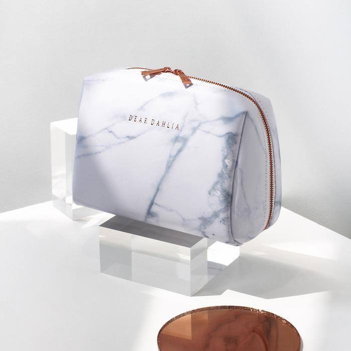 Túi Trang Điểm Dear Dahlia Signature Marble Pouch - Kallos Vietnam